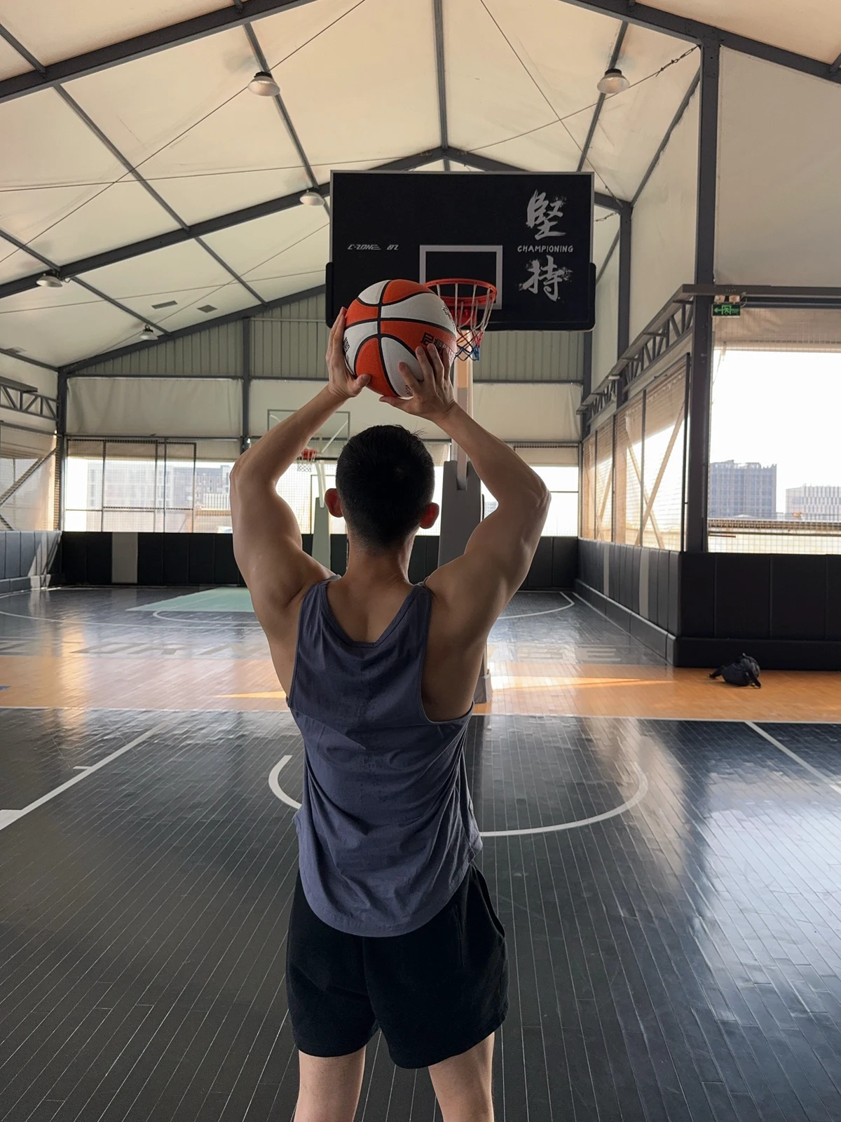如何通过篮球训练和心理辅导提升自信_2